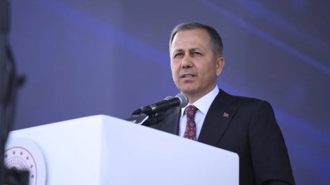 Bakan Yerlikaya: 323 şüpheli gözaltına alındı