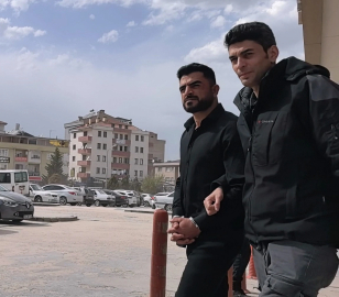 Bursa'da ilginç tartışma! Ekmek isteyen müşterisini vurdu