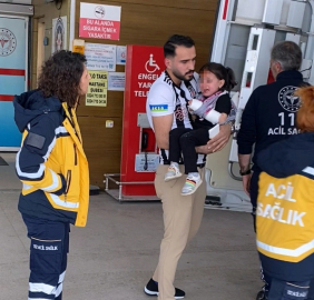 Bursa'da balkondan düşen çocuk ağır yaralandı