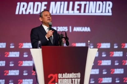 Özgür Özel yeniden CHP'nin Genel Başkanı seçildi