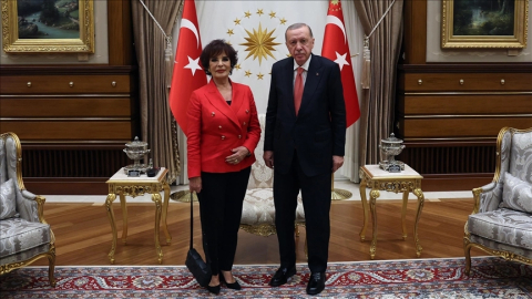 Cumhurbaşkanı'ndan Orhan Gencebay ve Hülya Koçyiğit'e önemli görev