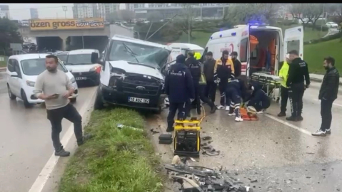 Bursa'da yağışlı havada karşı şeride geçti