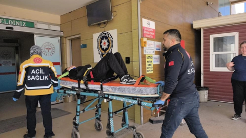 Bursa'da iki motosiklet çarpıştı: 1'i ağır 3 yaralı