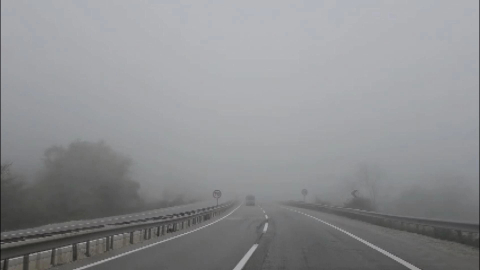 Sis Bursa-İstanbul yolunu kilitledi