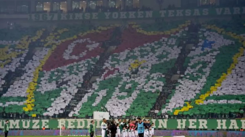 Teksas'tan Açıklama: Bornova maçında koreografi var!