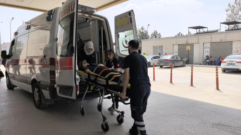 Deprem korkusuyla kaçarken merdivenden düştü