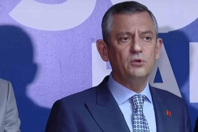 Özel’den Erdoğan’a yanıt: “Deprem siyaset üstü diyorsunuz, belediyeyi dışlıyorsunuz!