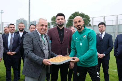 Şadi Özdemir’den şampiyon Bursaspor’a ziyaret