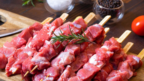 Bakanlık yeni listeyi açıkladı! Kuzu şişte tavuk eti çıktı