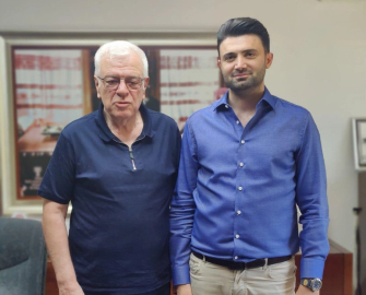 Sıra Ali Ay'da!
