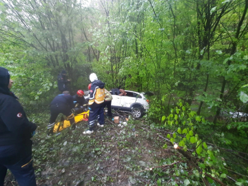 Ormana uçtu, canından oldu