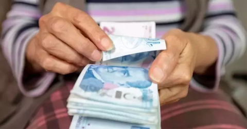 SGK'dan kötü haber! O kişiler Kurban Bayramı ikramiyesi alamayacak