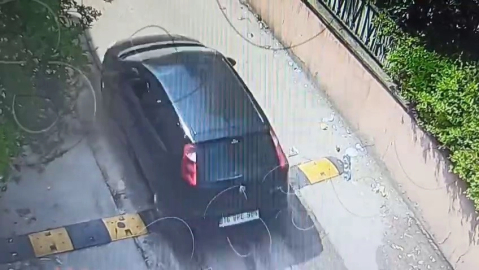 Çaldığı araç arıza yapınca yakayı ele verdi