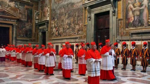 Vatikan’da Papa seçimi başlıyor