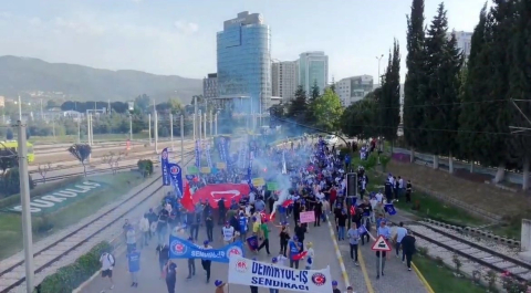 BURULAŞ çalışanlarından 20 Mayıs günü grev kararı! Başkan Bozbey araya girdi...
