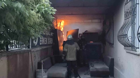 Bursa'da öğrenci yurdunda korkutan yangın!