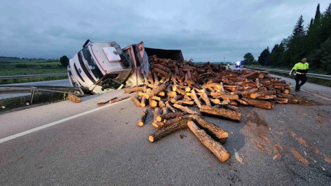 Bursa’da trafik kazası: 3 yaralı