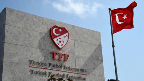 TFF, yabancı oyuncu kuralını revize etti!