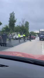 Bursa’da kamyonet ile otomobil çarpıştı: 2 yaralı