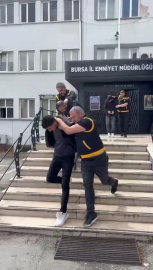 Bursa'da kasklı berber katilleri yakalandı