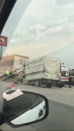 Bursa'da feci kaza! Sıkışan sürücüyü ekipler kurtardı