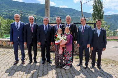 Keles’te öğrencilere teknoloji desteği
