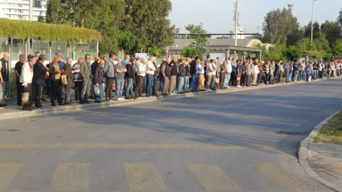 İzmir'de Büyükşehir işçileri grevde!