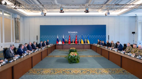 Rusya ve Ukrayna elçileri İstanbul'da barış için görüştü