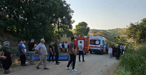 Römorkun altında kalan çocuk yaralandı