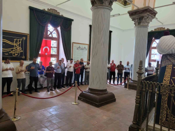 Osmanlı’nın şehit padişahı Bursa’da kabri başında anıldı