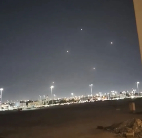 İran, Katar'daki ABD üssünü vurdu