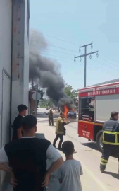 Bursa'da aşırı sıcak seyir halindeki otomobili yaktı