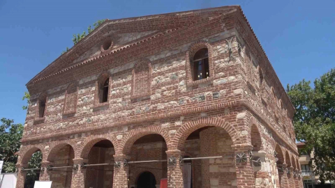 Bursa'nın tarihi dimdik ayakta... İlk cuma namazı kılındı