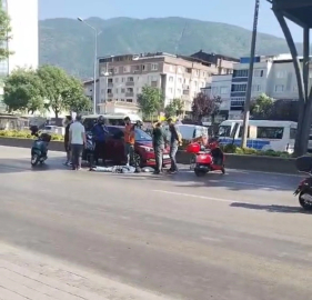 Üst geçit ihlali kazaya mâl oldu