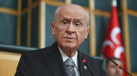 Bahçeli'den Özgür Özel'e tepki! "Haydi buyur gez de boyunun ölçüsünü alalım"