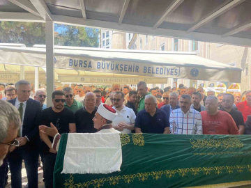 Bursa'nın duayen gazetecisi son yolculuğuna uğurlandı