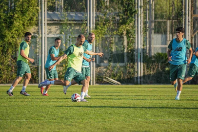 Bursaspor’un kamp kadrosu belli oldu