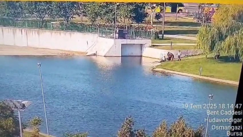 Nilüfer Çayına düşen 1,5 yaşındaki çocuğu böyle kurtardı