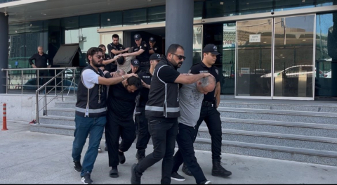 Bursa'da tehdit ve darpla iş yeri gasbeden çete çökertildi!