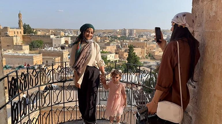 Uzak Şehir dizisi kentin kalkınmasına fayda sağladı Sıcağa rağmen oran yüzde 30 arttı