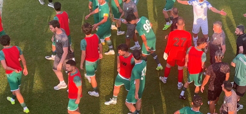 Bursaspor-Paykan FC hazırlık maçı olaylar nedeniyle yarıda kaldı!