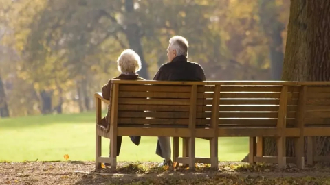 Vücudumuz ne zaman yaşlanmaya başlıyor?