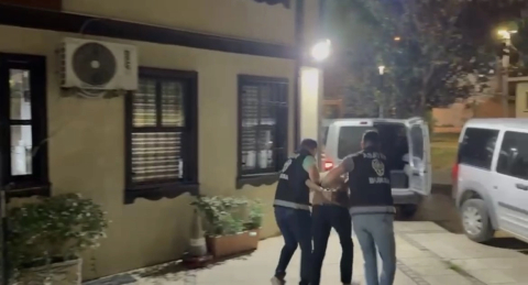 41 yıl hapis cezası olan katil zanlısı konteynerde yakalandı