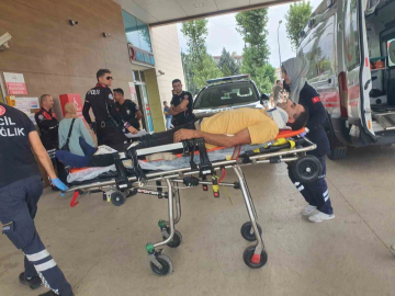 Kafa kafaya kaza: 6 yaralı