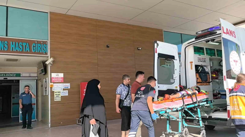 İkinci kattaki balkondan düşen çocuk ağır yaralandı