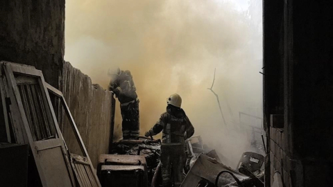 İnegöl'de yangın paniği: Apartman alevlere teslim oldu!