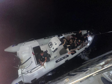 Didim açıklarında 15 düzensiz göçmen kurtarıldı