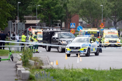 İsveç'te cuma namazı sonrası silahlı saldırı: 2 yaralı