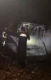 Bursa'da park halindeki karavan kül oldu