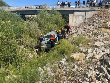 Sivas'ta feci kaza: Köprüden düşen otomobildeki çift öldü